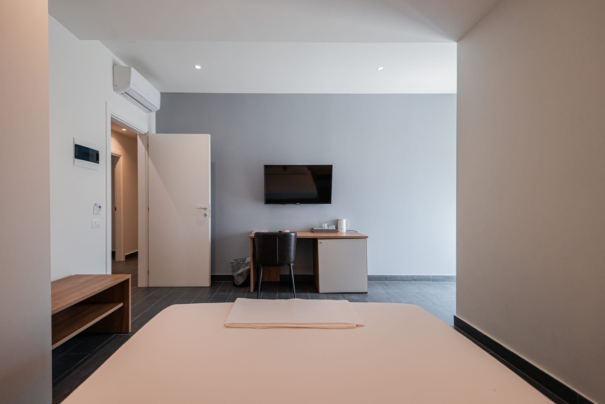 Deluxe Double Room with a TV and desk